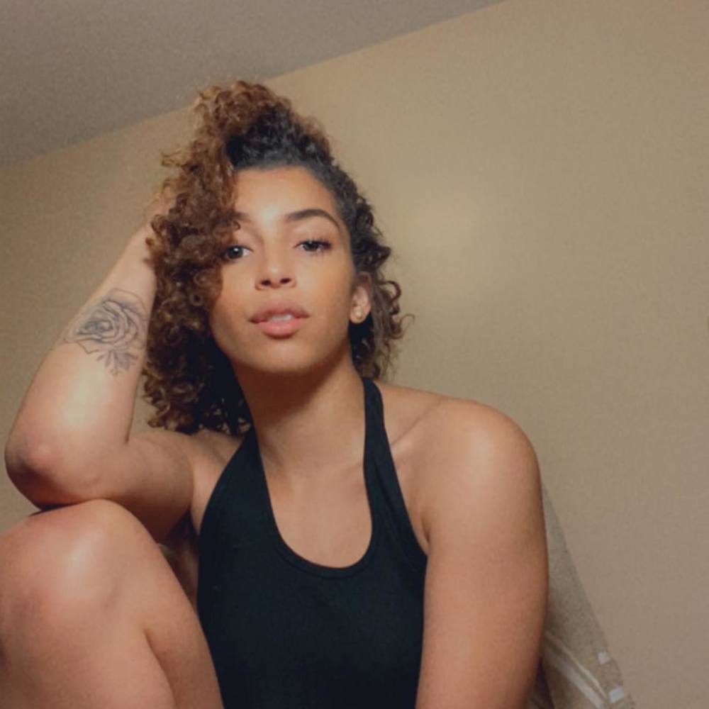 Meet your Posher, Savannah